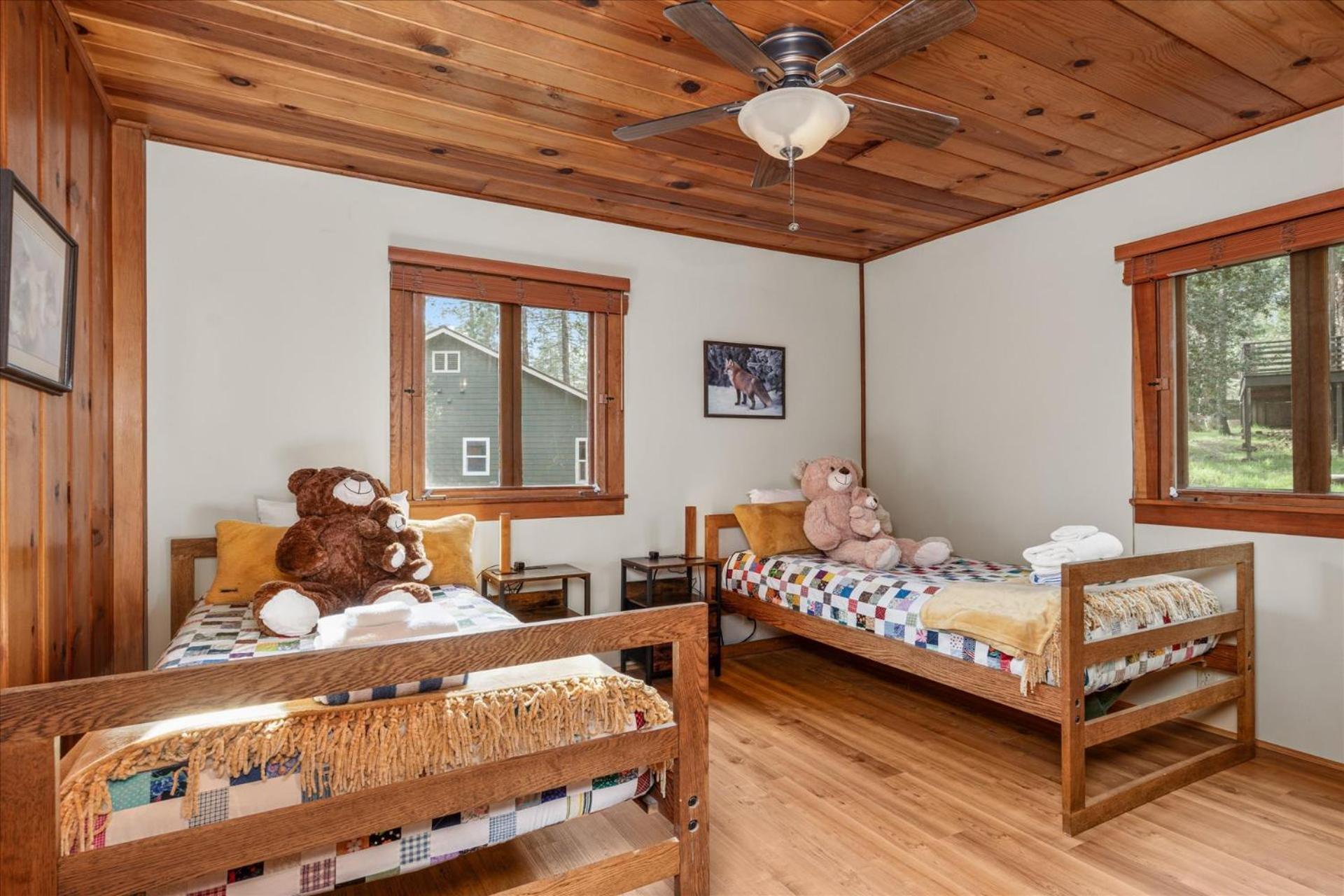 Cub House- Remodeled Inside Yosemite With New Hot Tub And * North Wawona