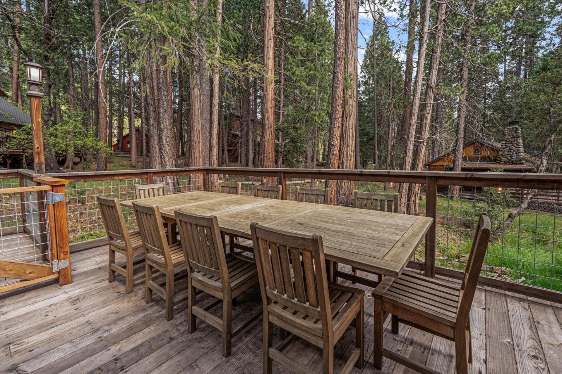 Cub House- Remodeled Inside Yosemite With New Hot Tub And
